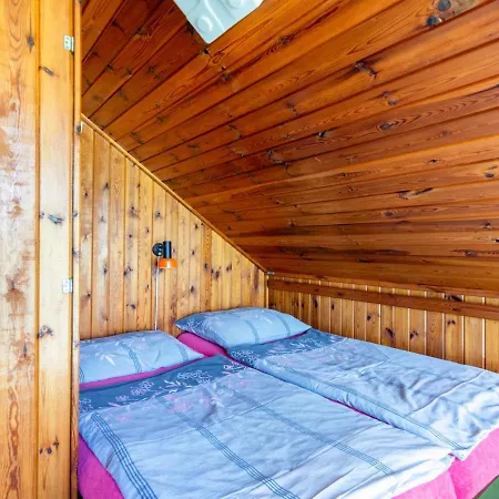 Holiday home Holiday Zhorska *